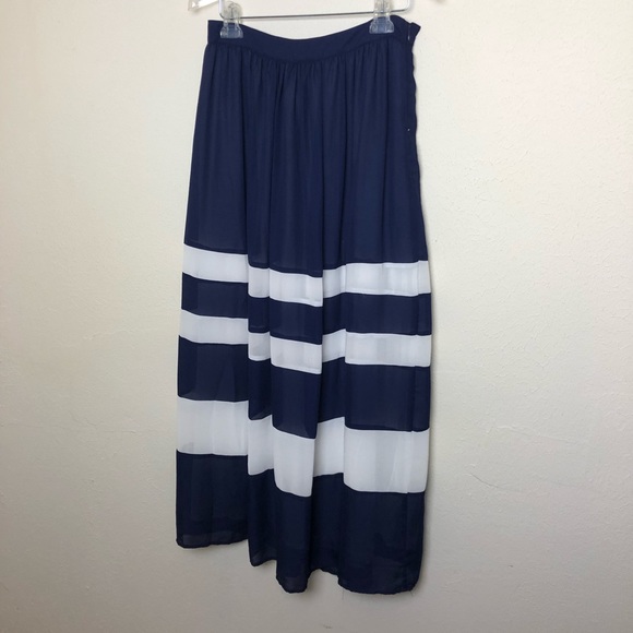 Anthropologie Dresses & Skirts - Anthropologie Sunday in Brooklyn Striped Skirt Anthropologie Dresses & Skirts - Anthropologie Sunday in Brooklyn Striped Skirt